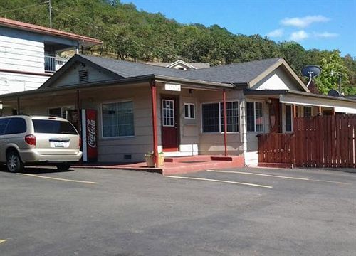Motel Roseburg Inn
